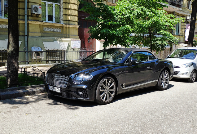 Bentley Continental GTC V8 2020