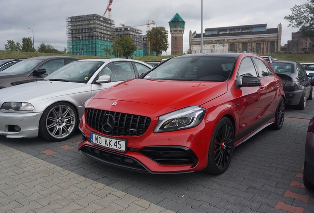 Mercedes-AMG A 45 W176 2015