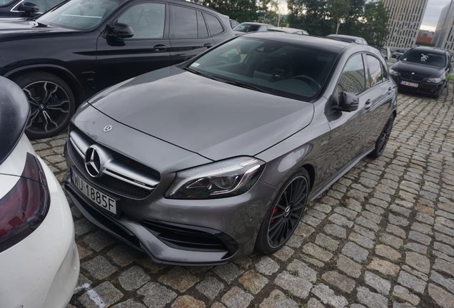 Mercedes-AMG A 45 W176 2015