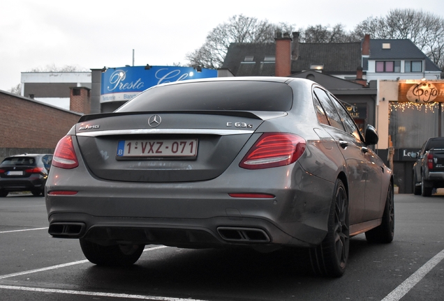 Mercedes-AMG E 63 S W213