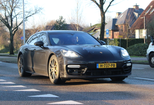 Porsche 971 Panamera Turbo S E-Hybrid Sport Turismo