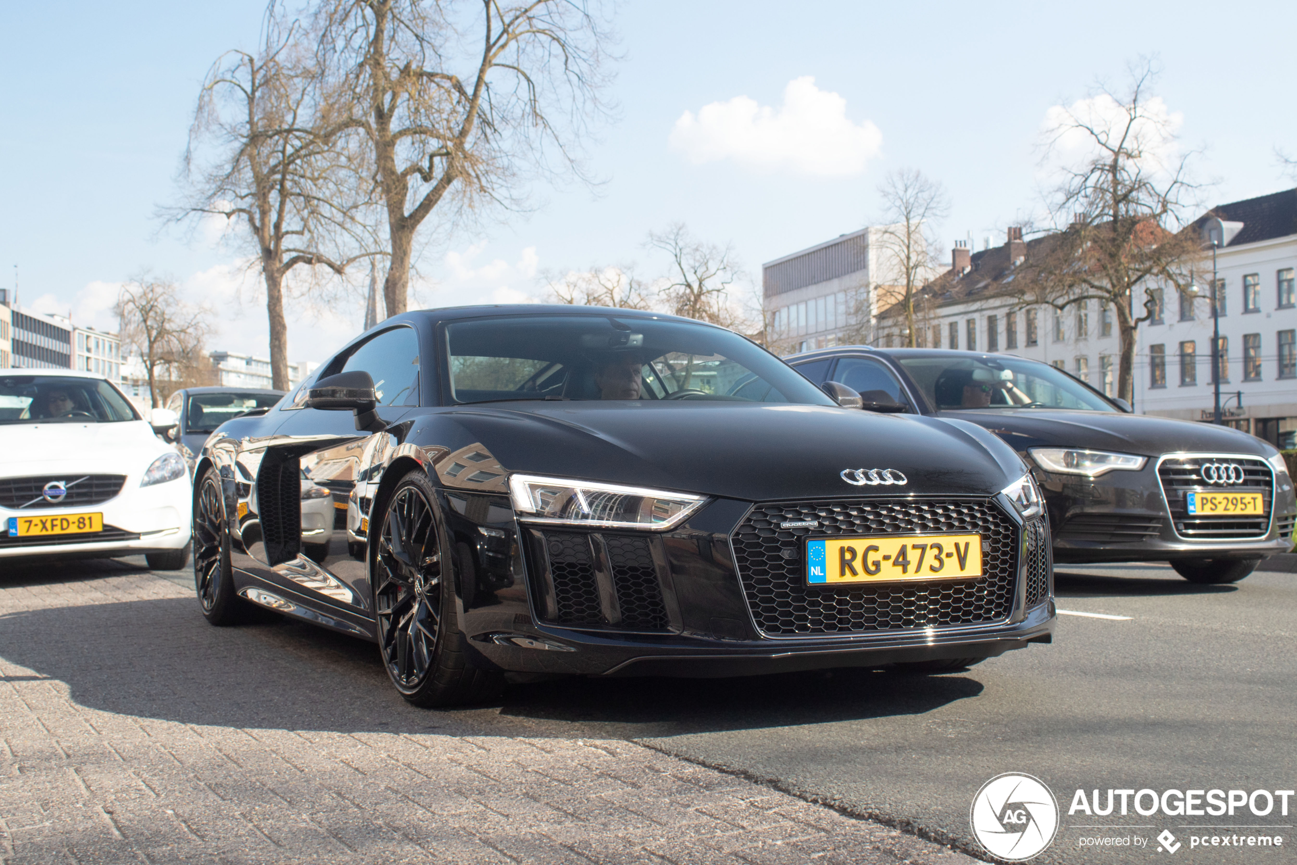 Audi R8 V10 Plus 2015