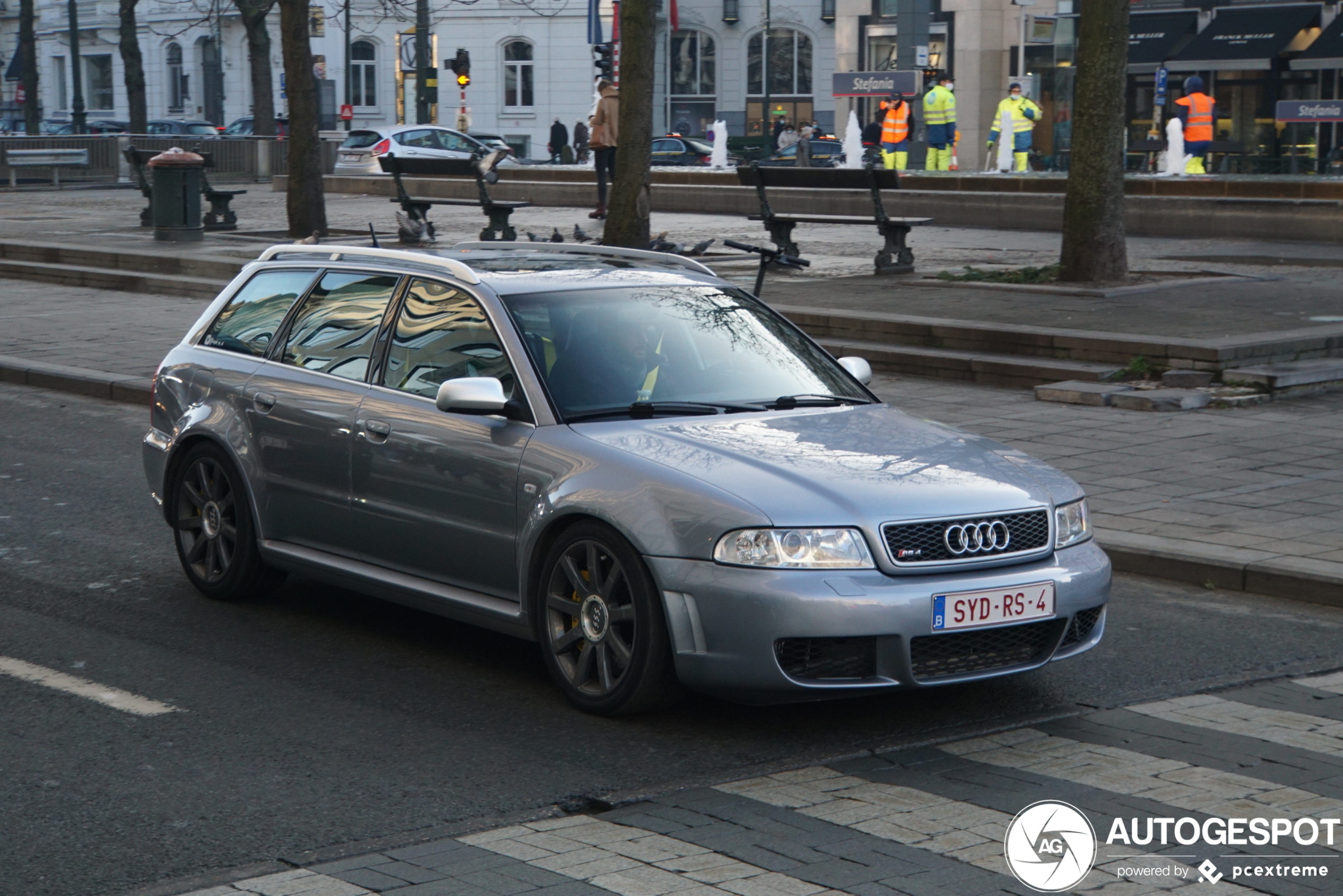 Audi RS4 Avant B5