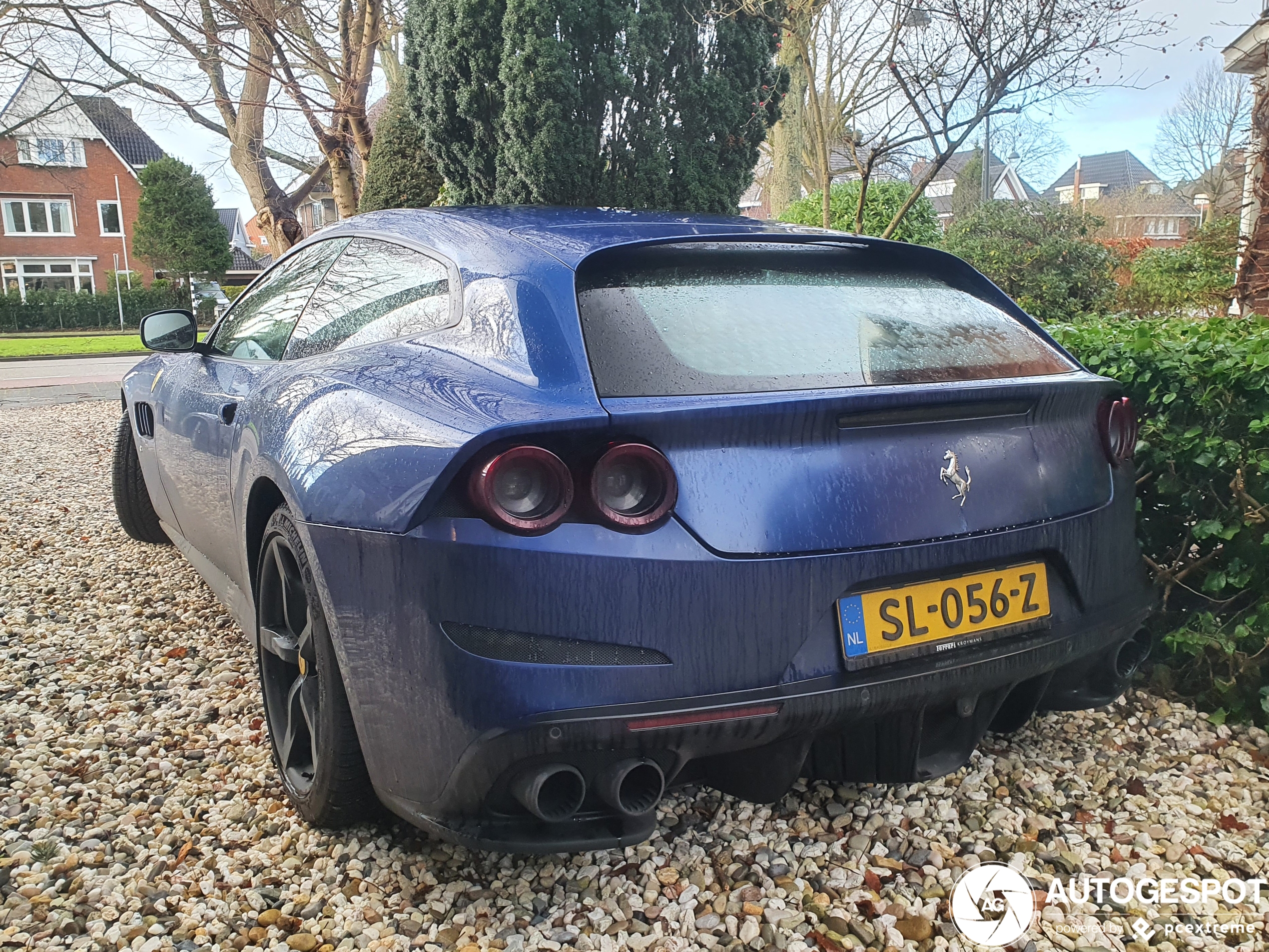 Ferrari GTC4Lusso T