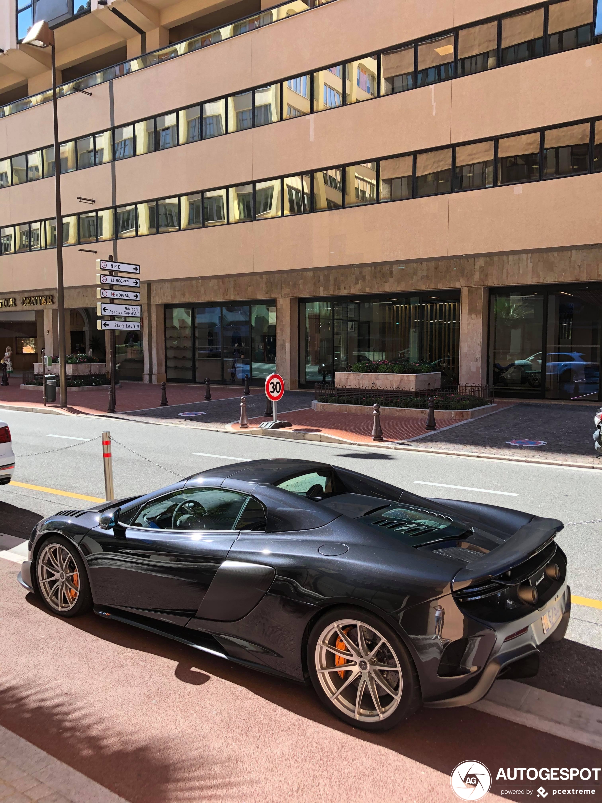 McLaren 675LT Spider