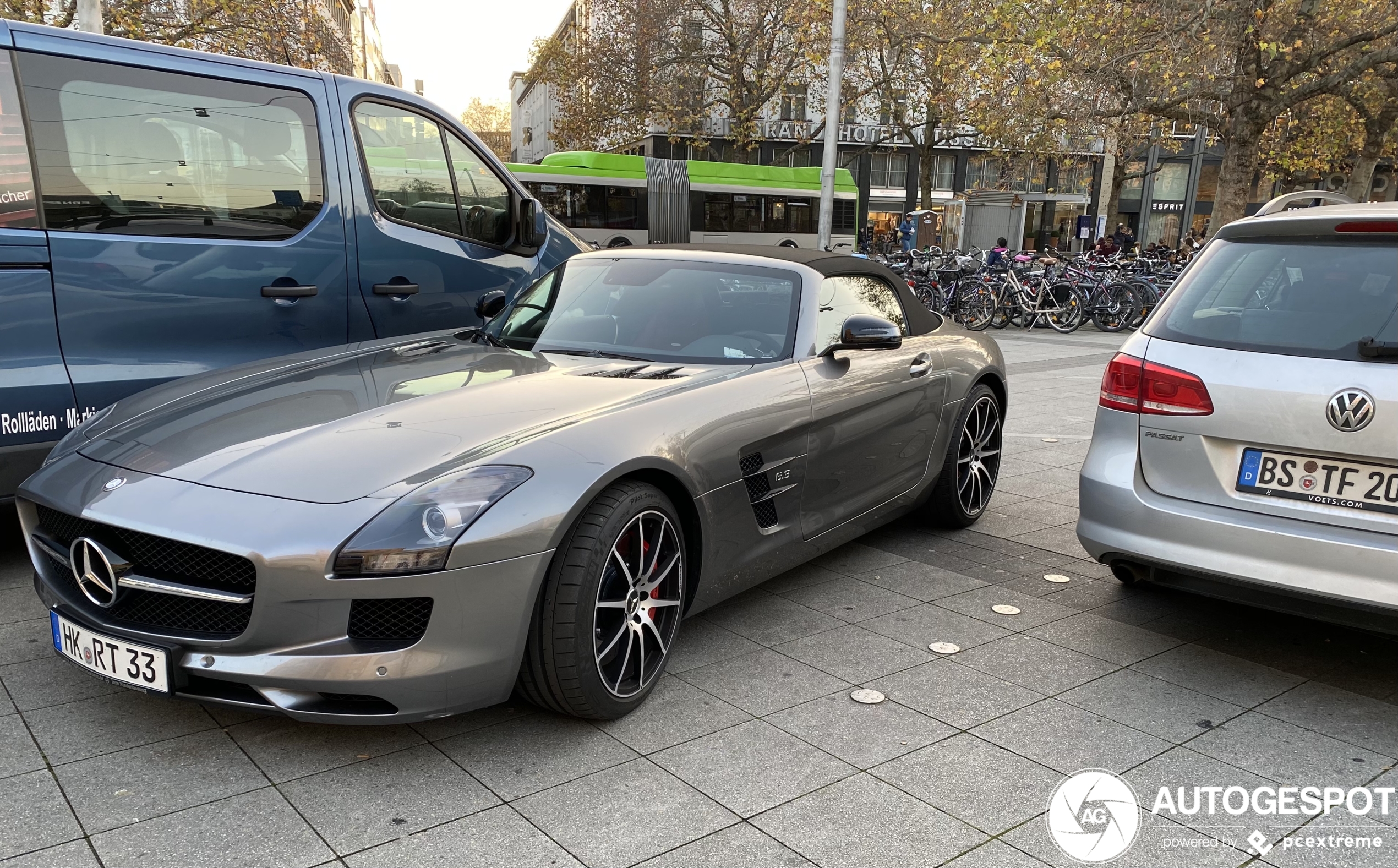 Mercedes-Benz SLS AMG GT Roadster