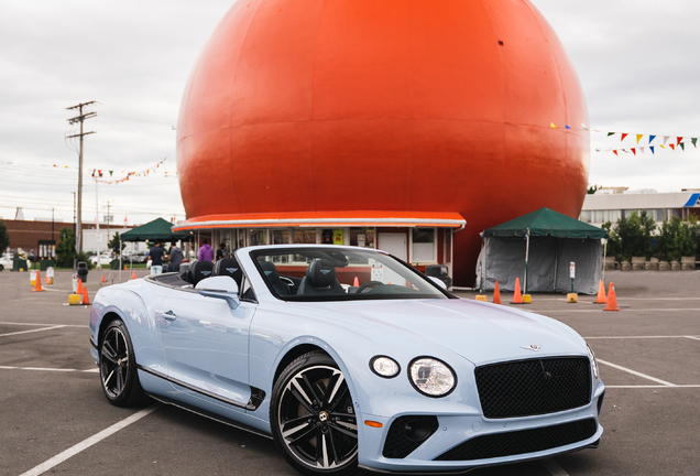 Bentley Continental GTC 2019