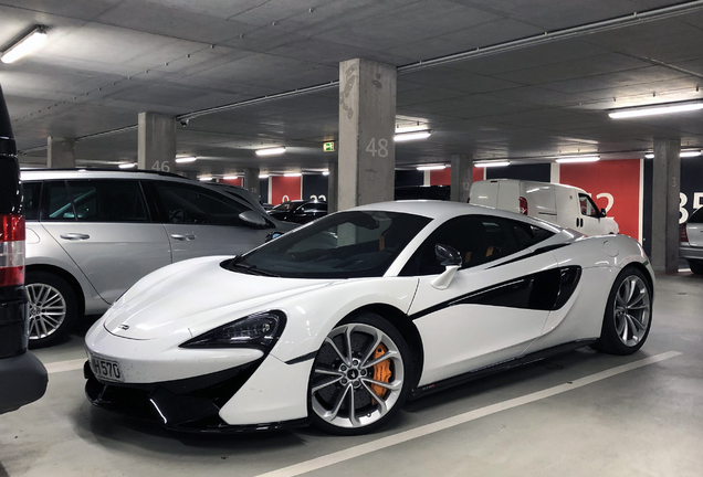 McLaren 570S