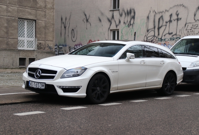 Mercedes-Benz CLS 63 AMG X218 Shooting Brake