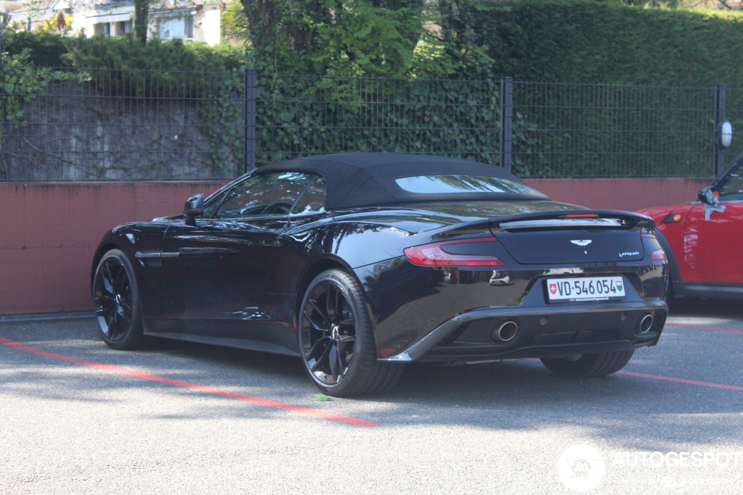 Aston Martin Vanquish Volante