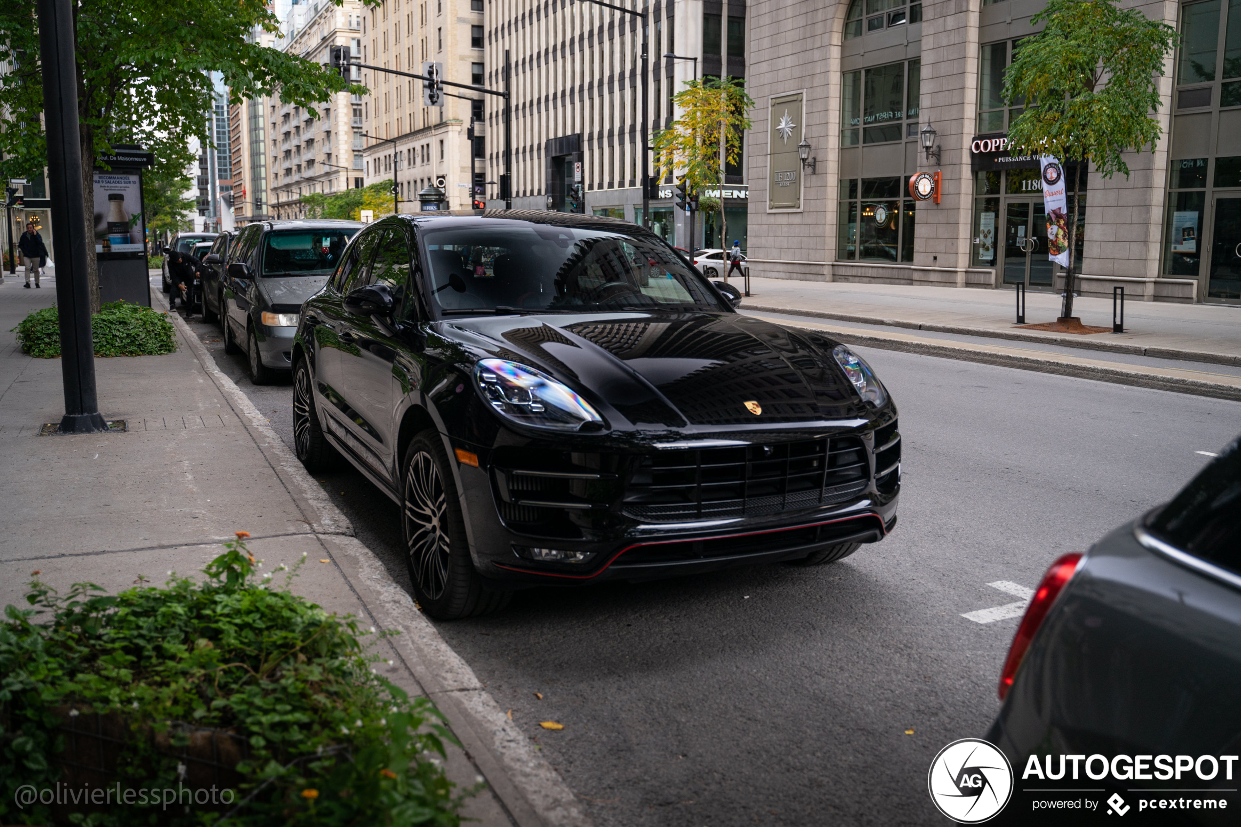 Porsche 95B Macan Turbo Exclusive Performance Edition