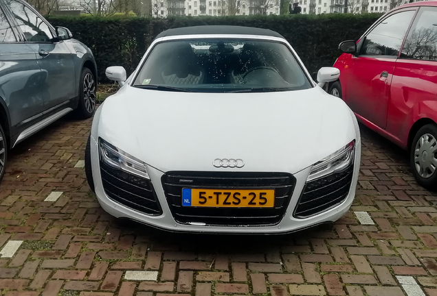 Audi R8 V10 Spyder 2013