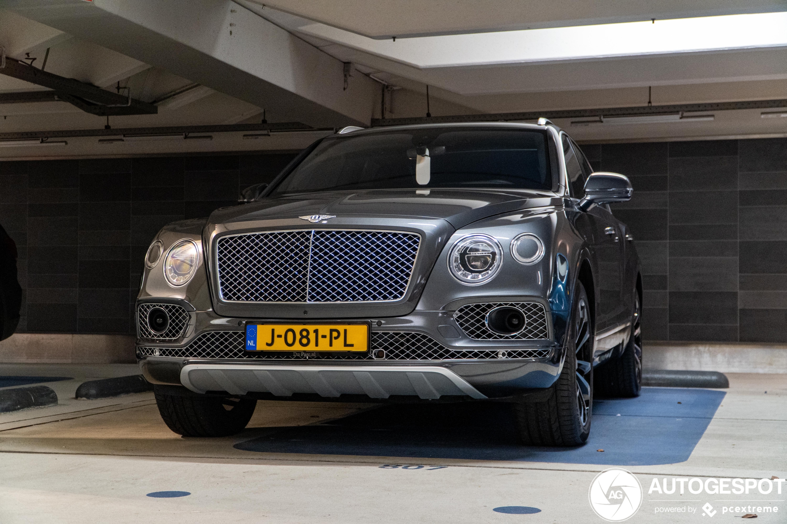 Bentley Bentayga V8