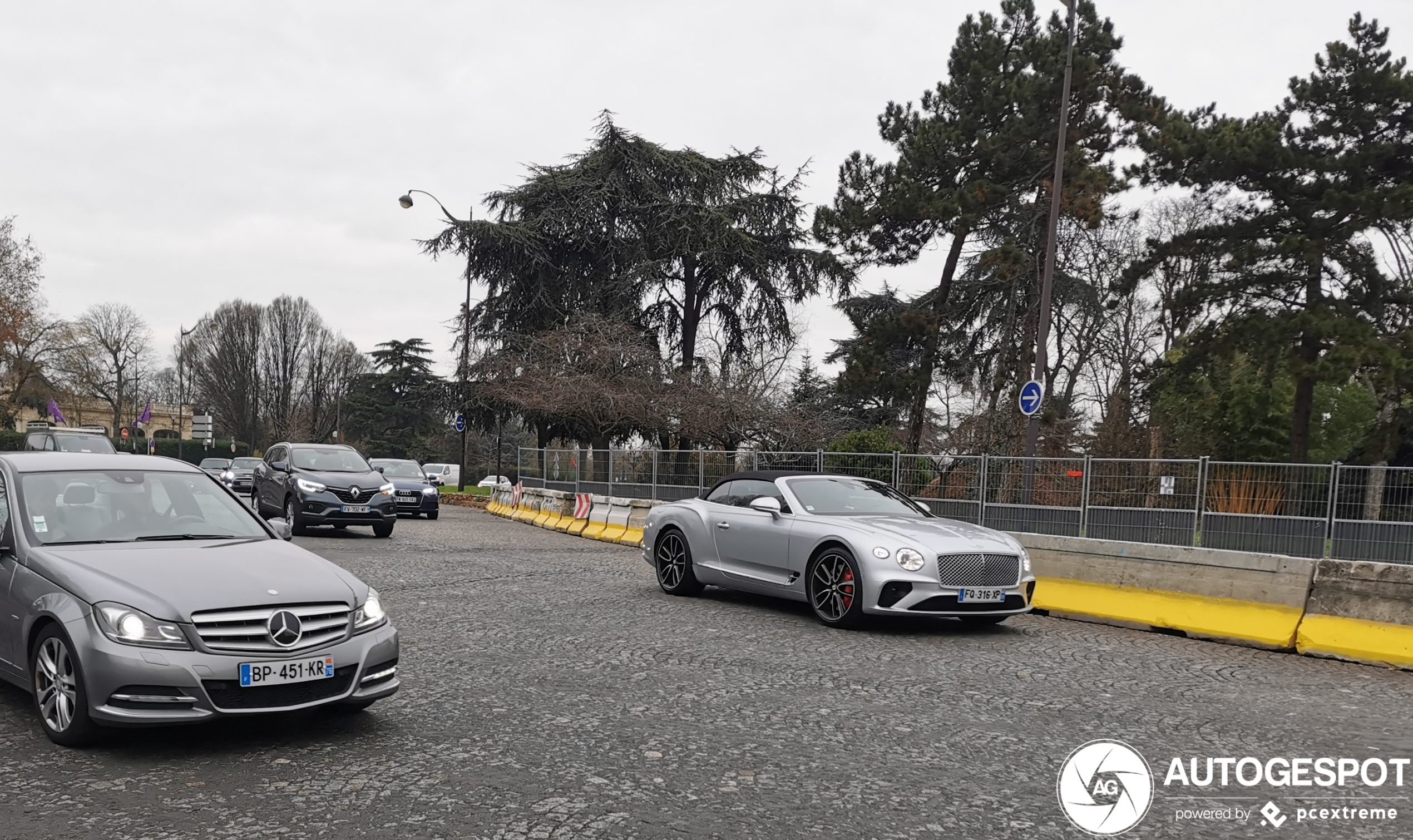 Bentley Continental GTC V8 2020