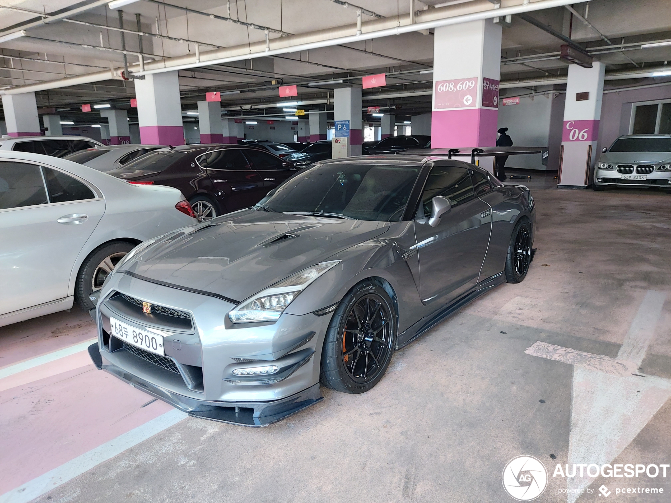 Nissan GT-R 2011