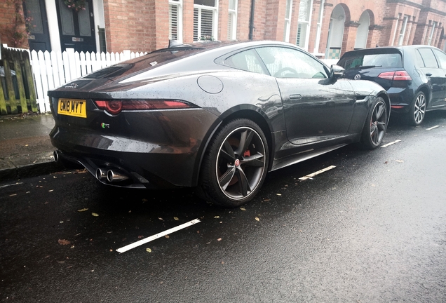 Jaguar F-TYPE R Coupé 2017