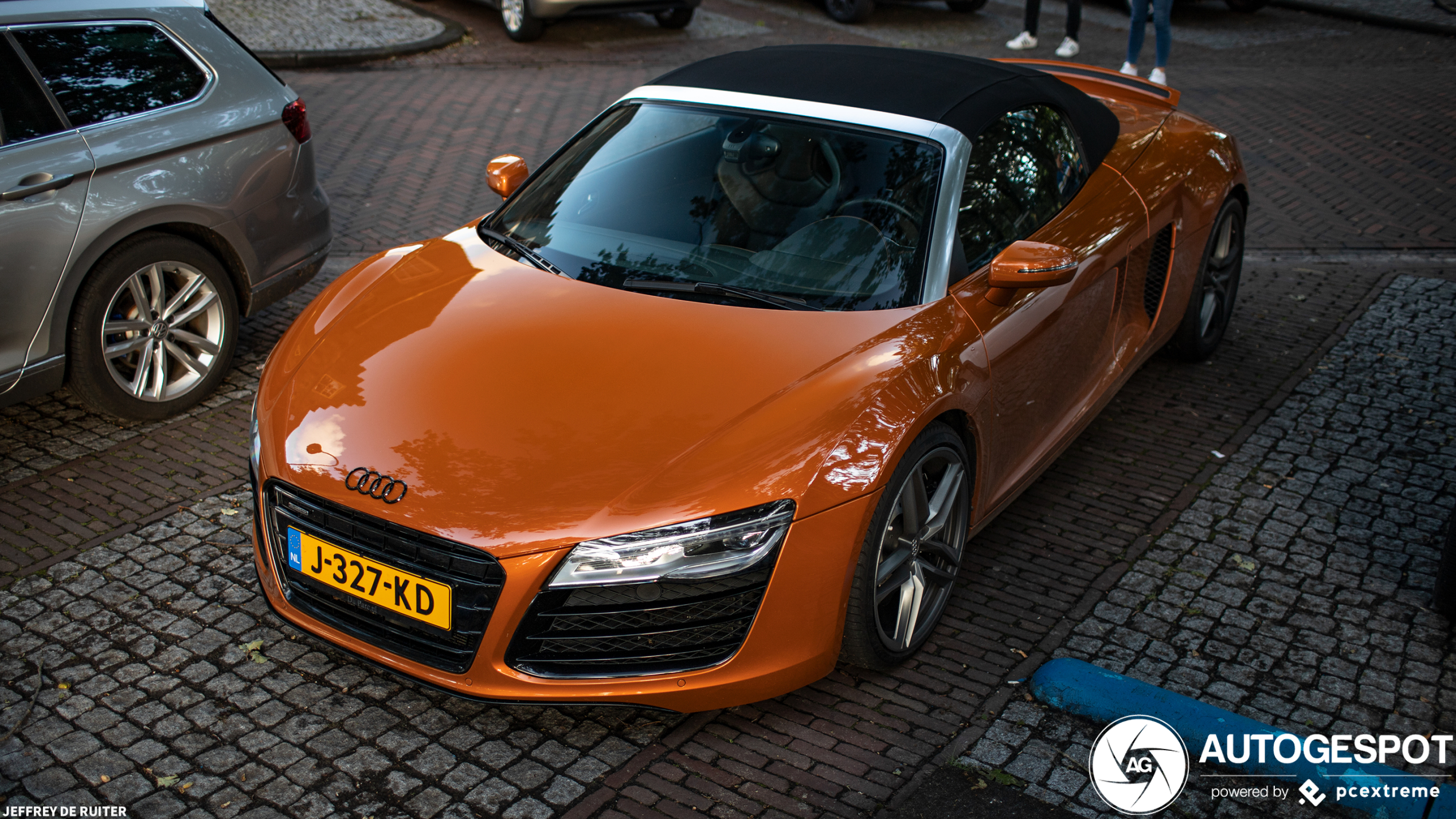 Audi R8 V8 Spyder 2013