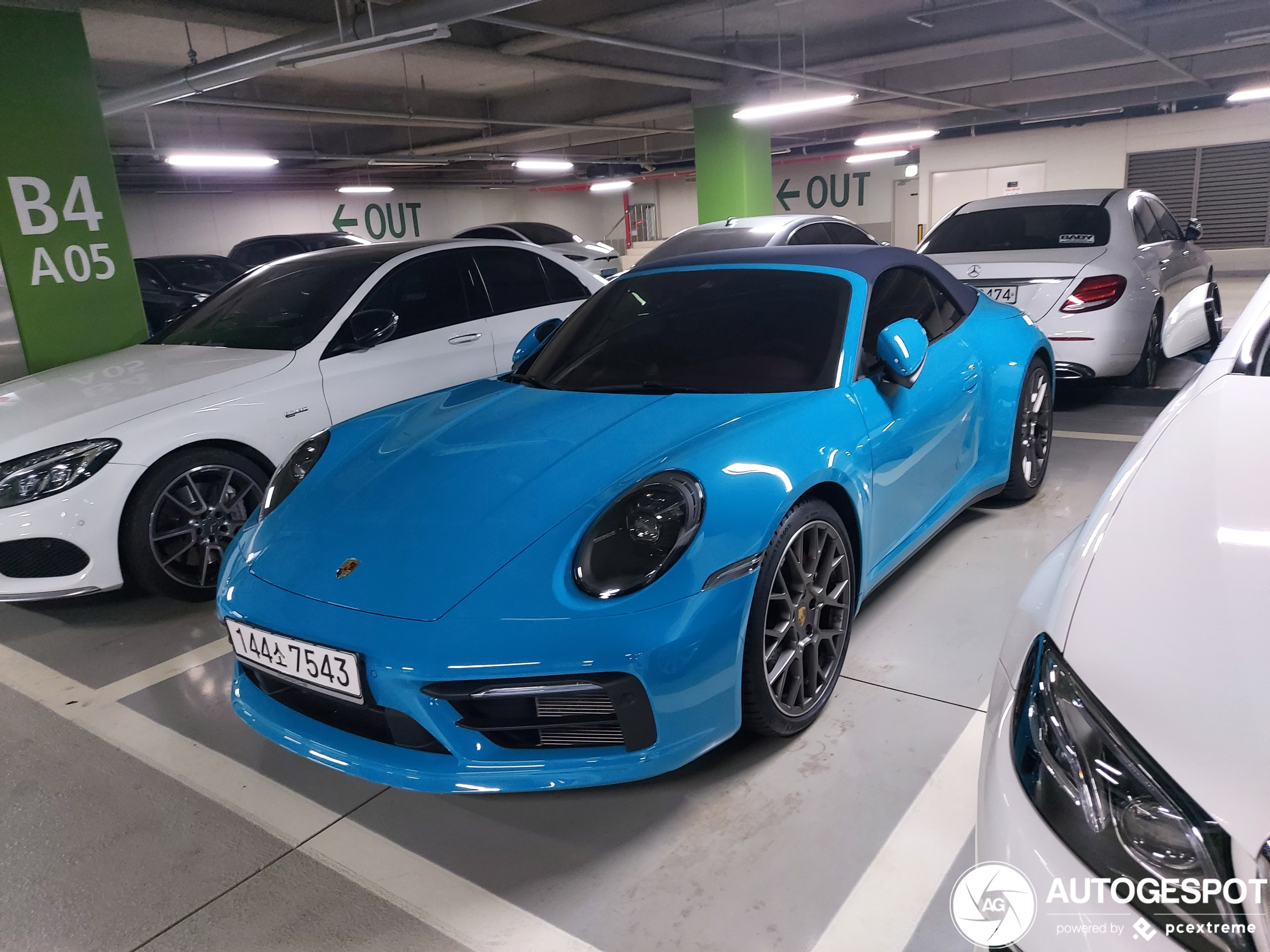 Porsche 992 Carrera 4S Cabriolet