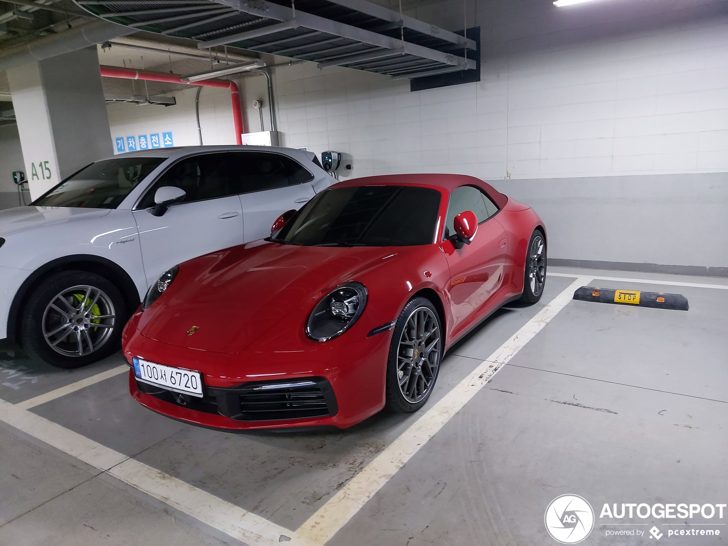 Porsche 992 Carrera 4S Cabriolet