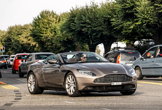 Aston Martin DB11 V8 Volante