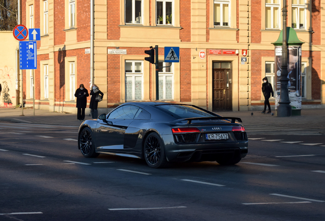 Audi R8 V10 Plus 2015