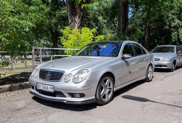 Mercedes-Benz E 55 AMG