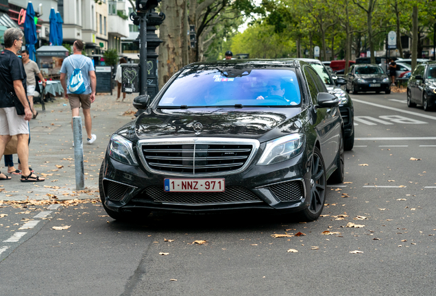 Mercedes-Benz S 65 AMG V222