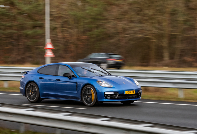 Porsche 971 Panamera Turbo S E-Hybrid