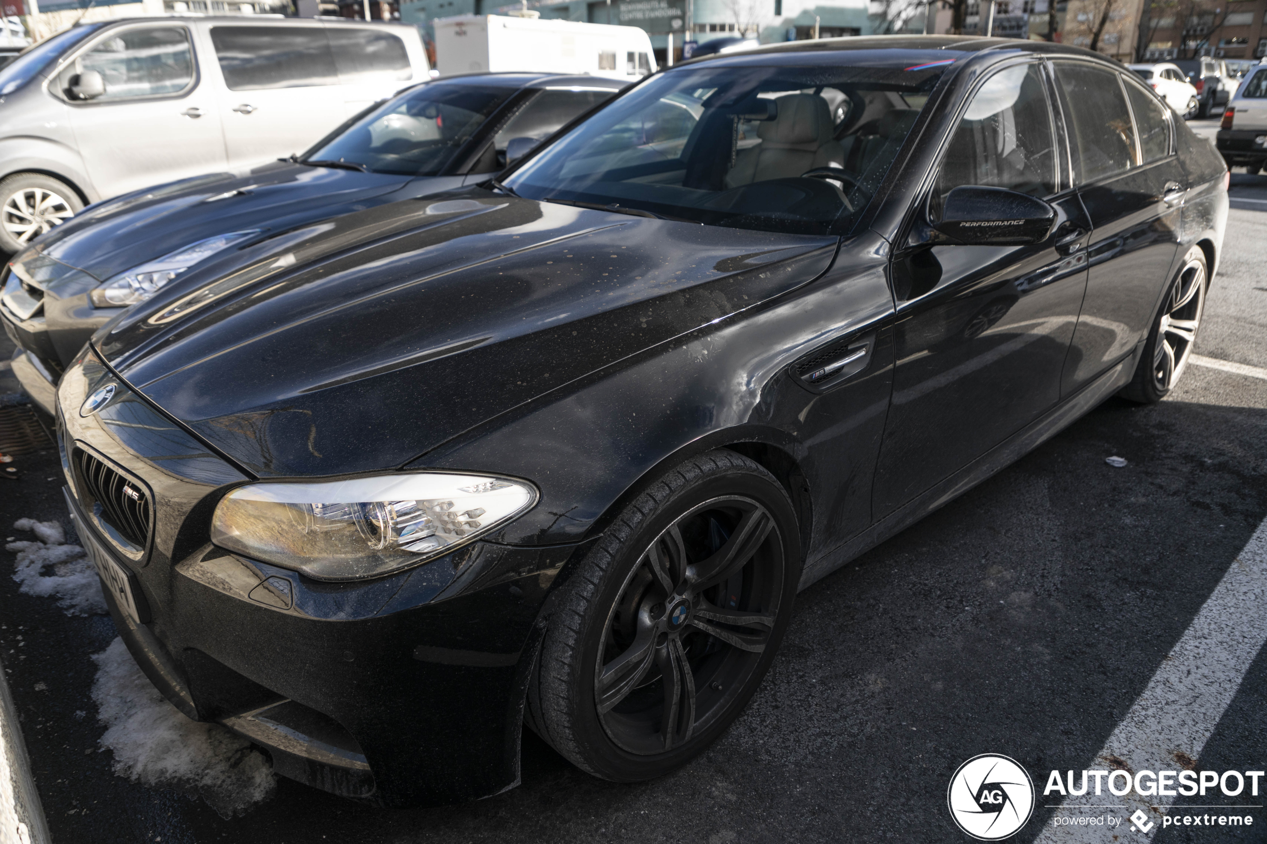 BMW M5 F10 2011