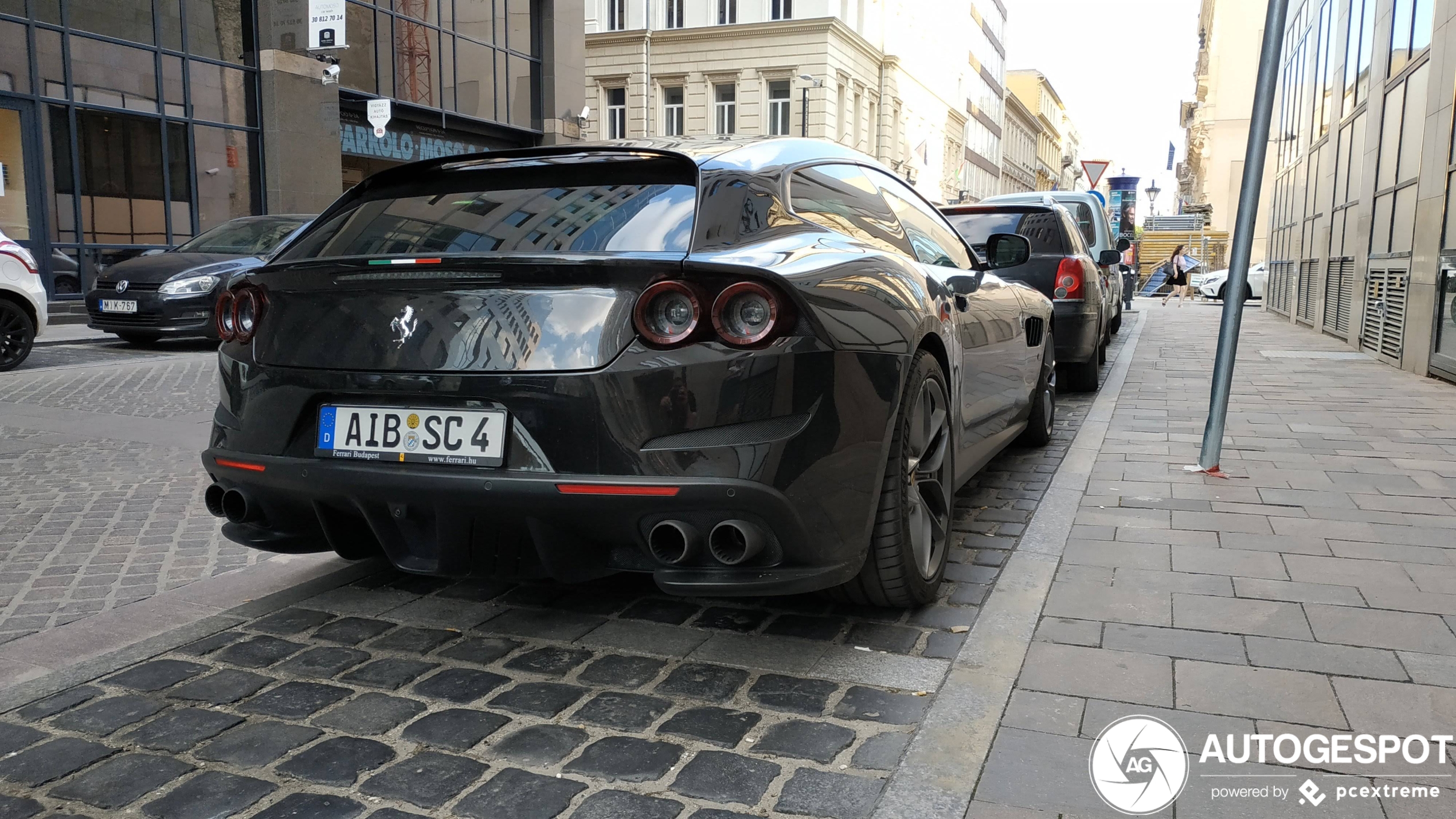 Ferrari GTC4Lusso T