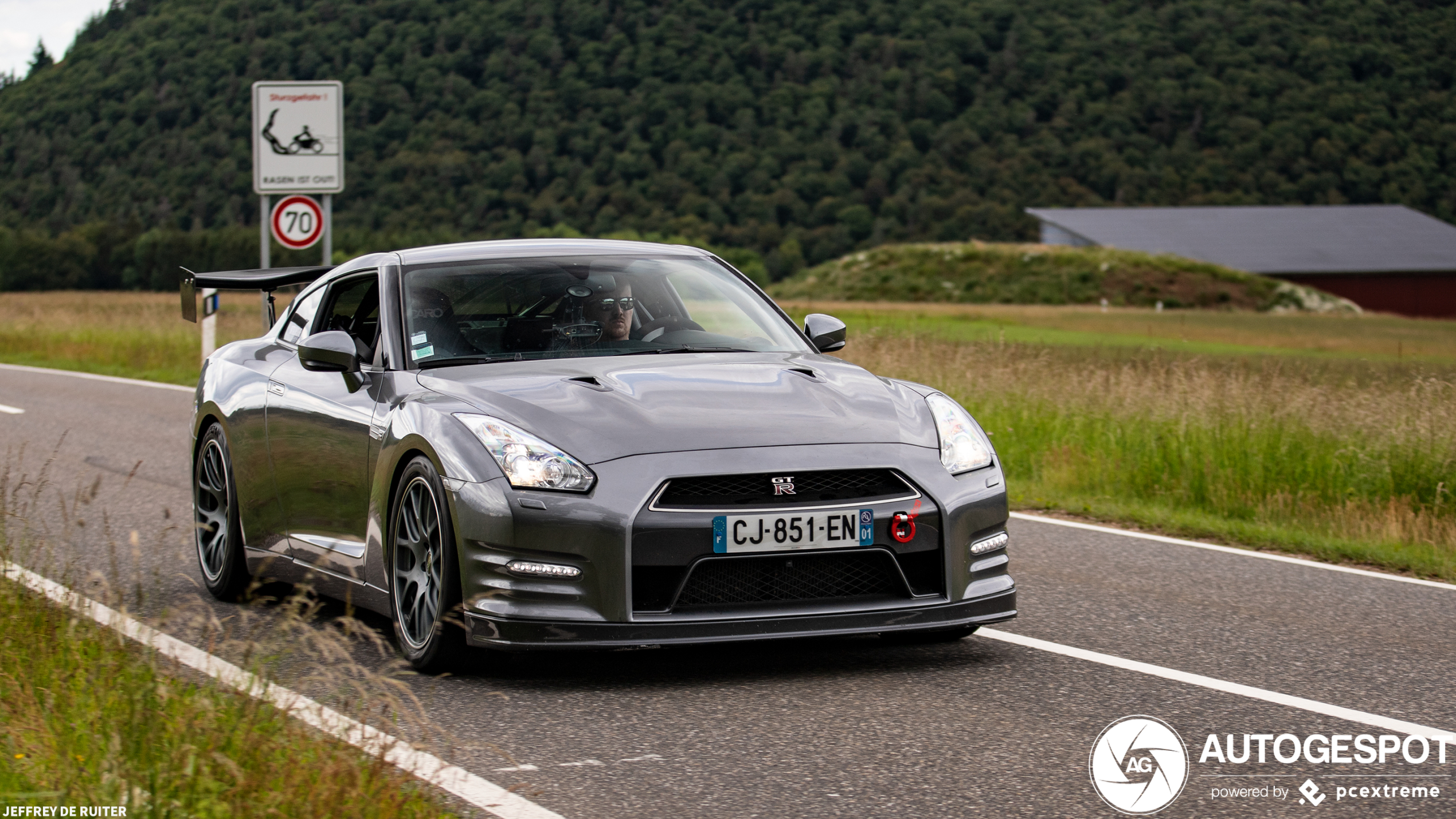 Nissan GT-R 2011