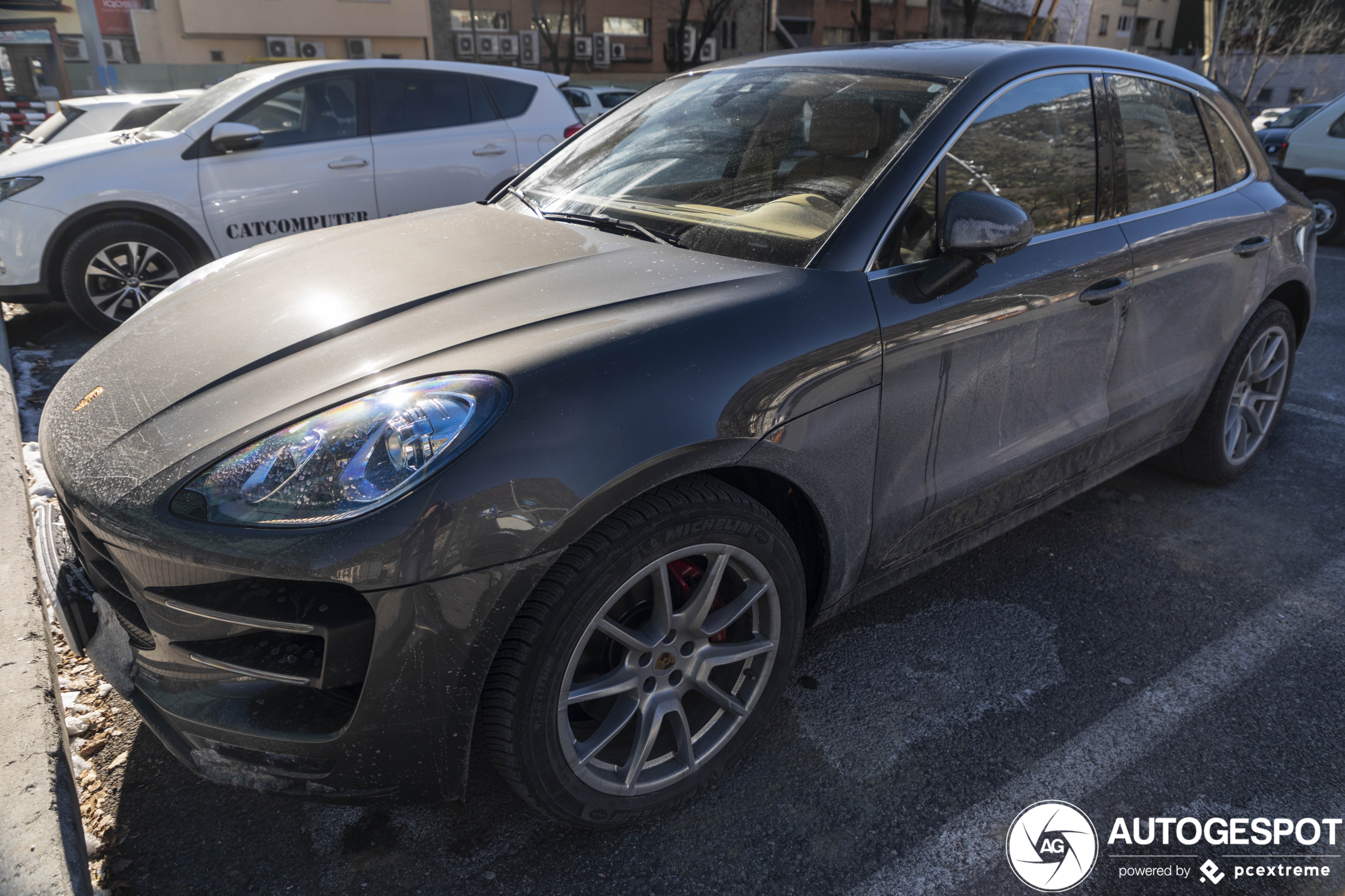 Porsche 95B Macan Turbo