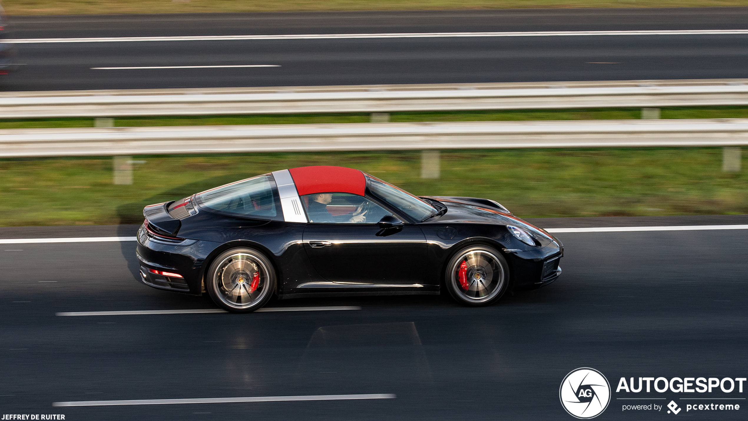 Porsche 992 Targa 4S