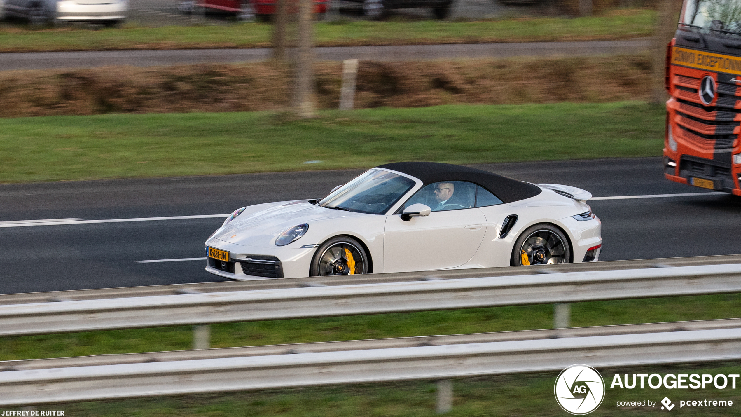 Porsche 992 Turbo S Cabriolet