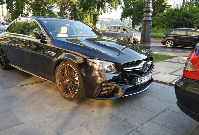 Mercedes-AMG E 63 S W213