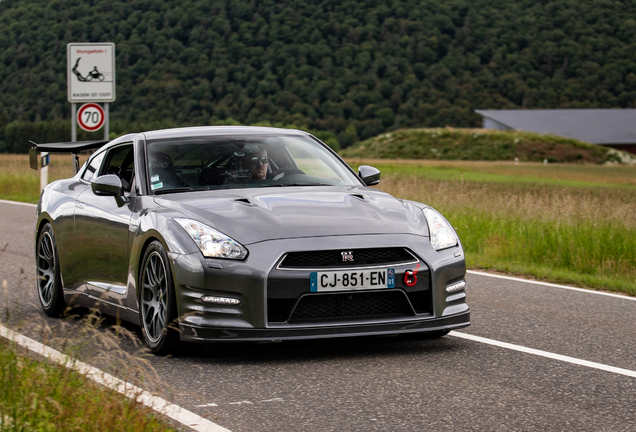 Nissan GT-R 2011