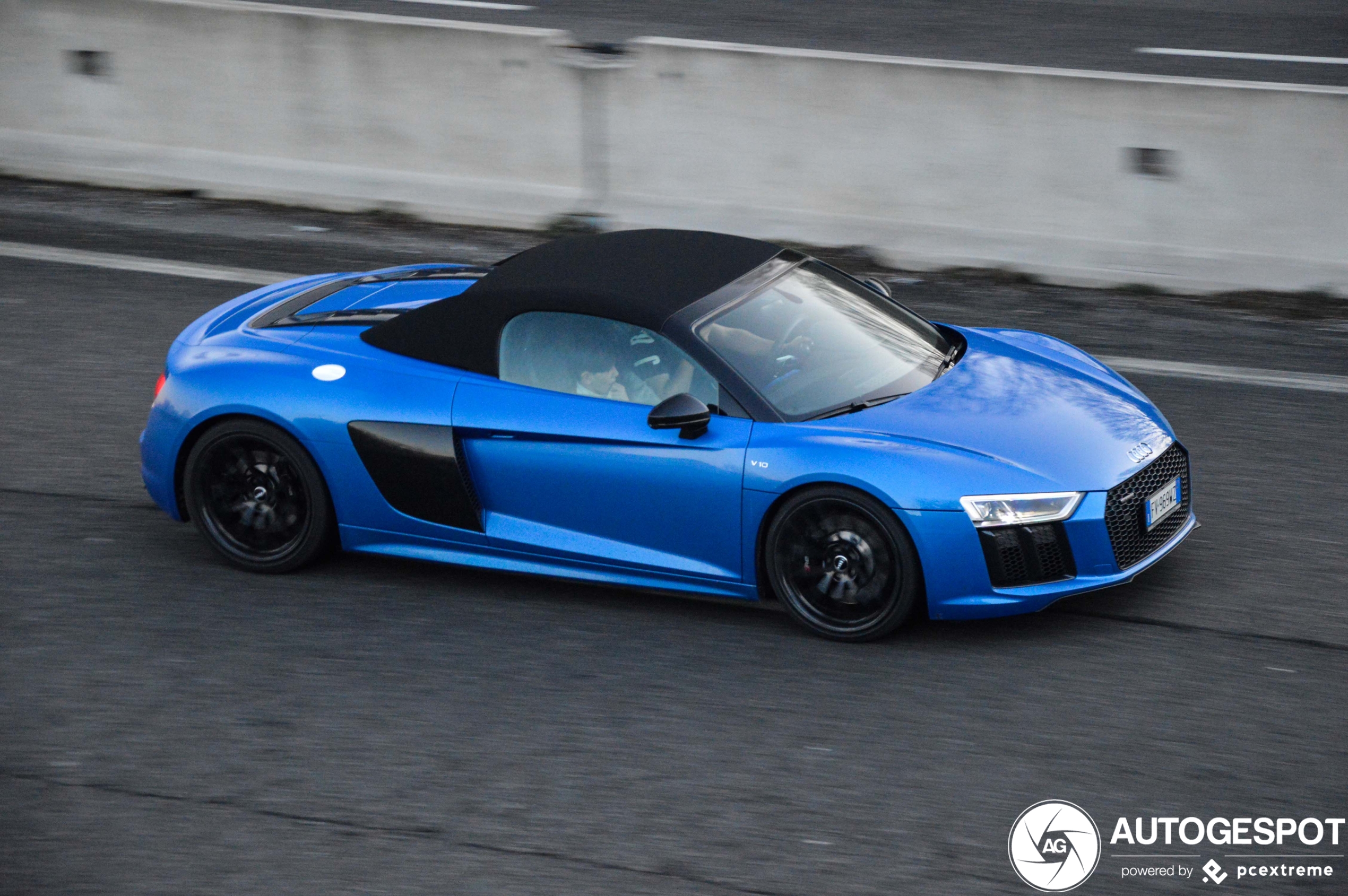 Audi R8 V10 Spyder 2016