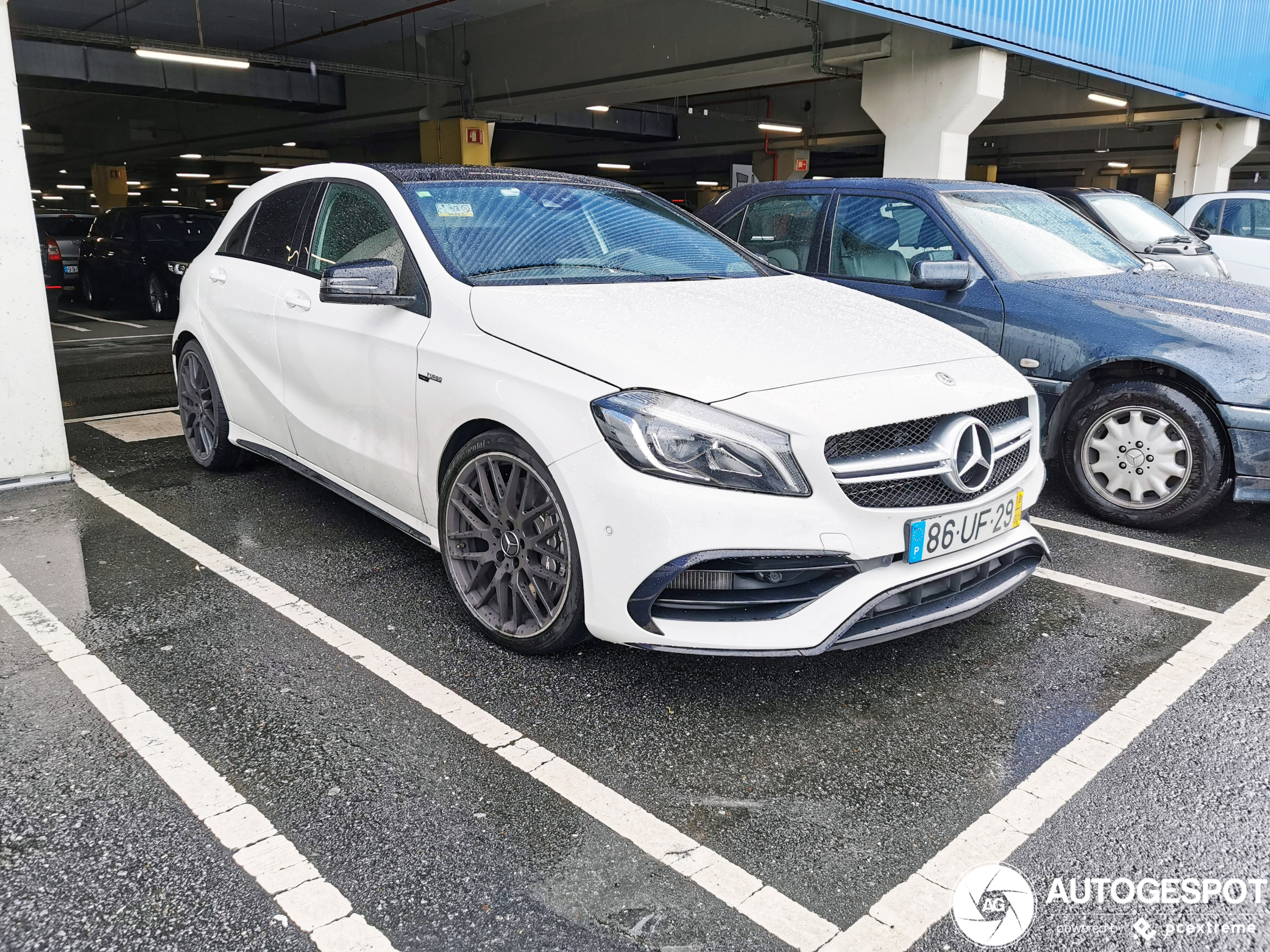 Mercedes-AMG A 45 W176 2015