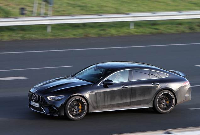 Mercedes-AMG GT 63 X290