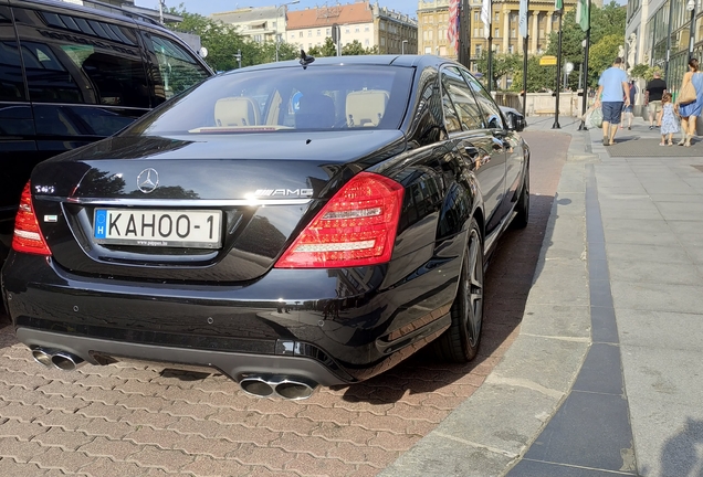 Mercedes-Benz S 65 AMG V221 2010