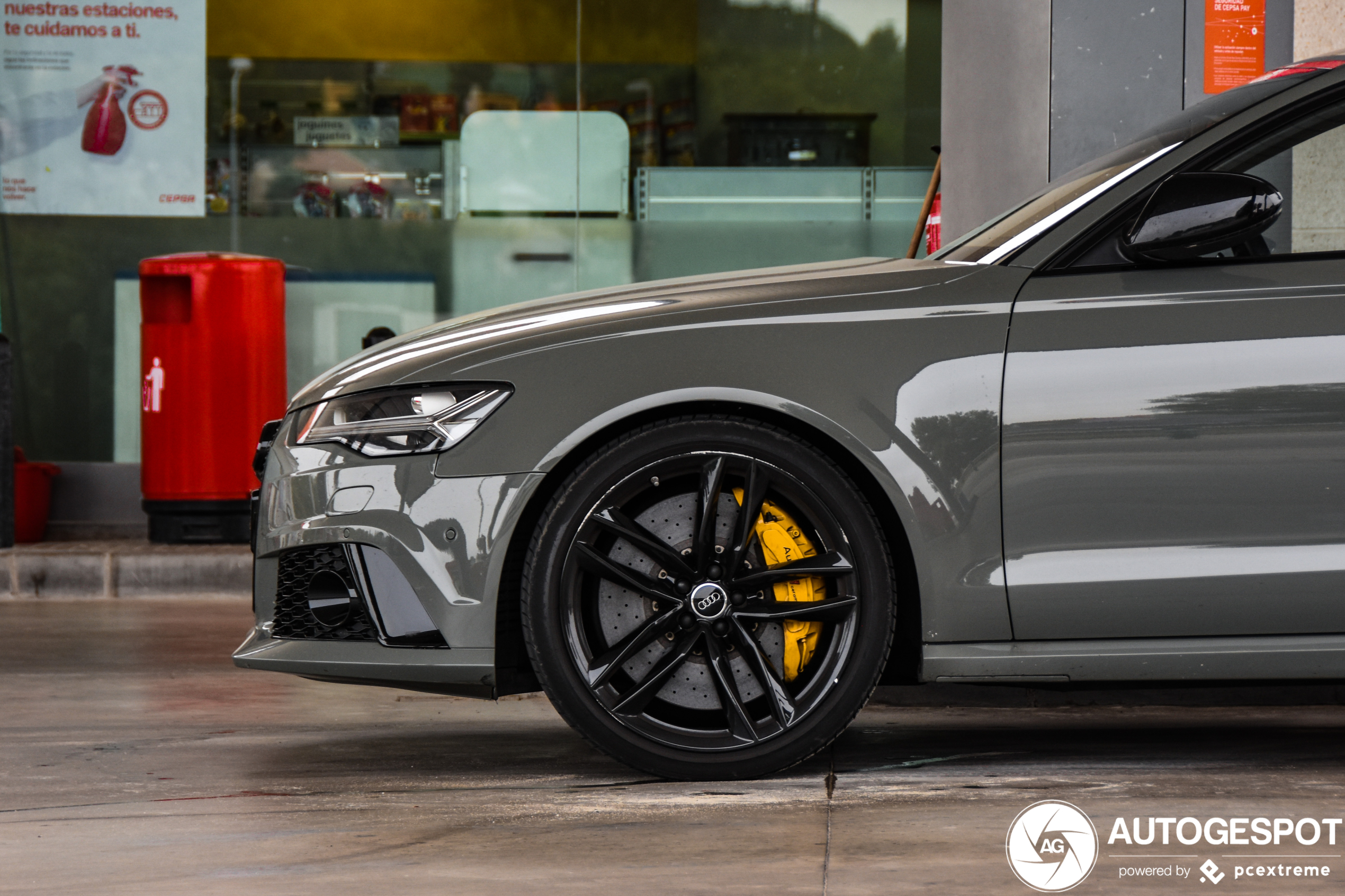 Audi RS6 Avant C7 2015