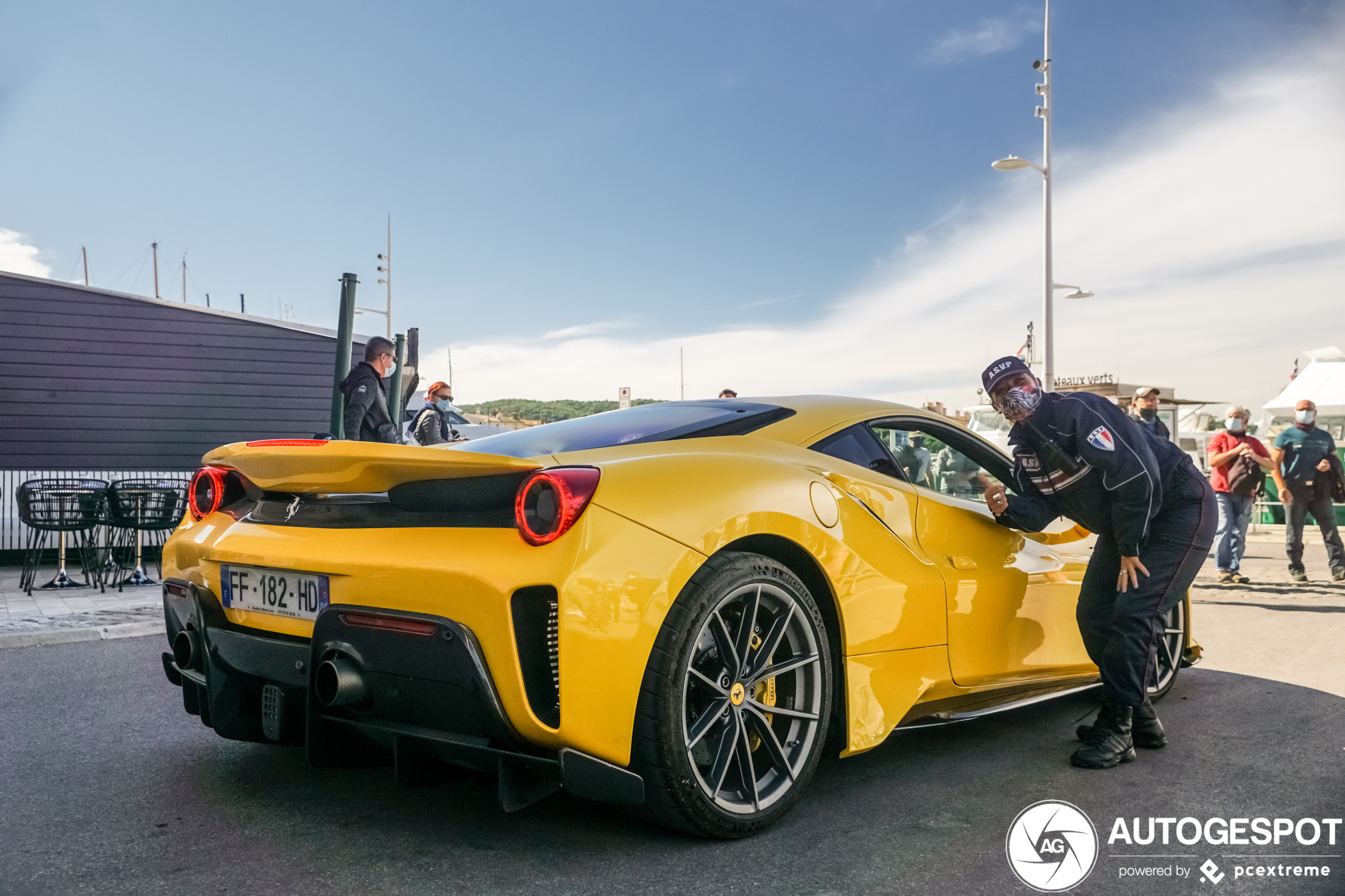 Ferrari 488 Pista