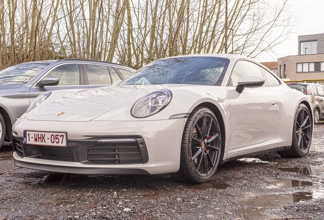 Porsche 992 Carrera 4S