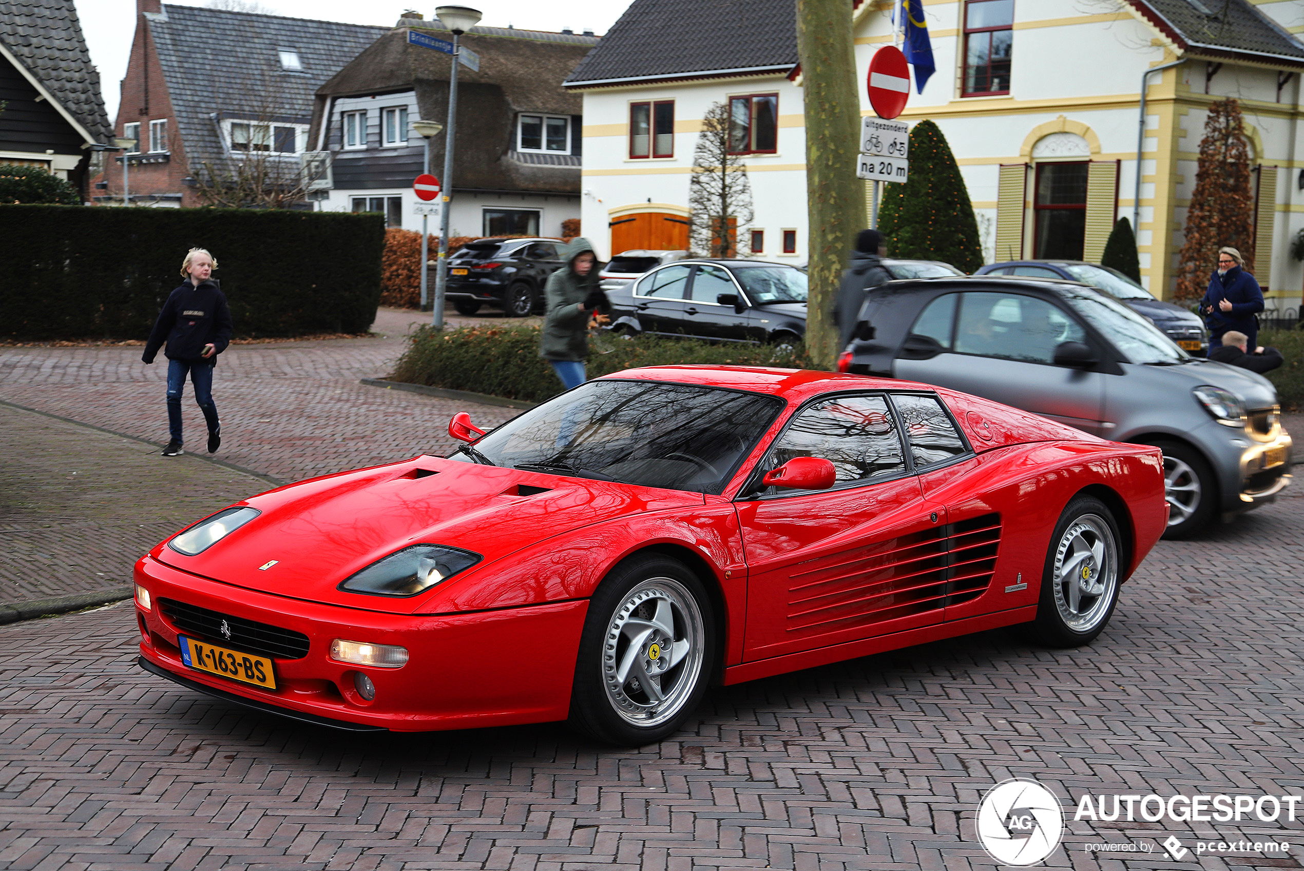 Ferrari F512M