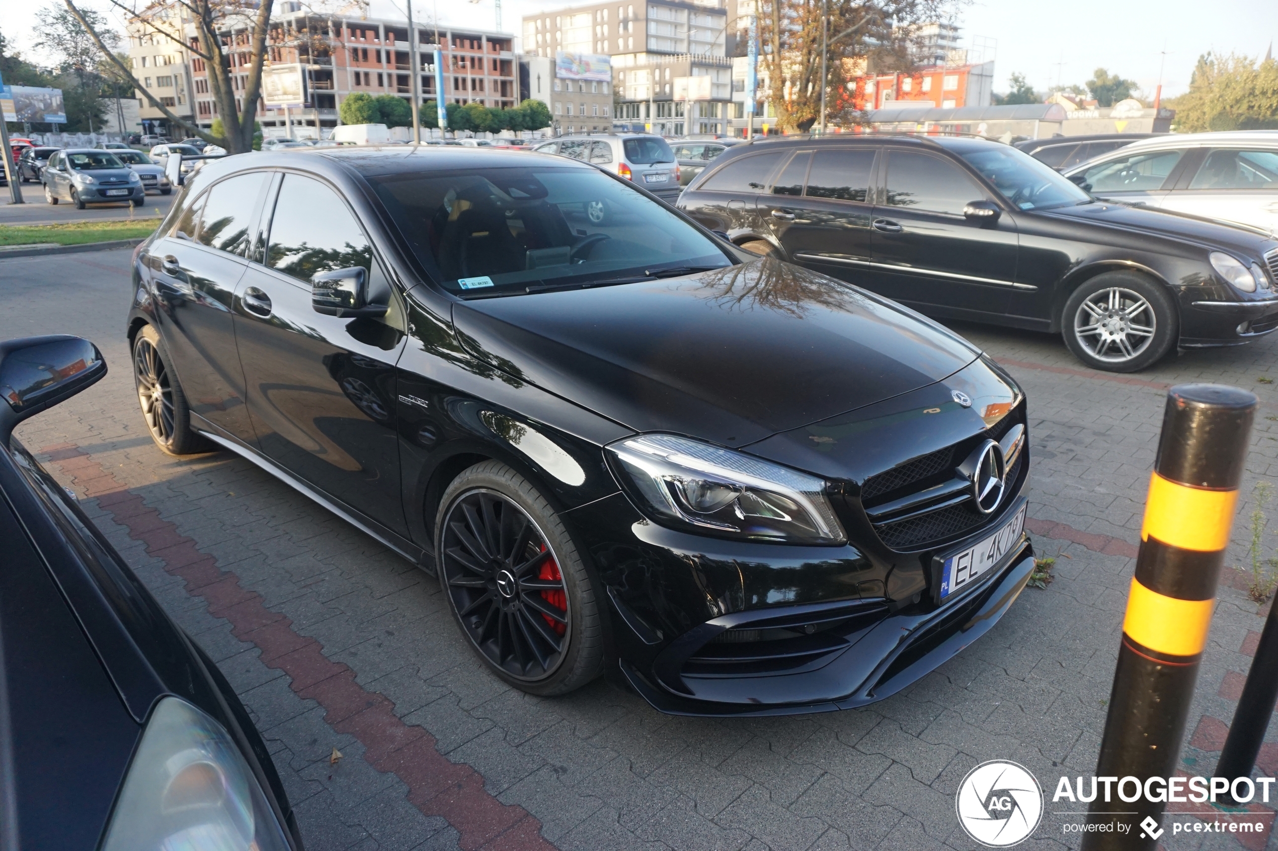 Mercedes-AMG A 45 W176 2015