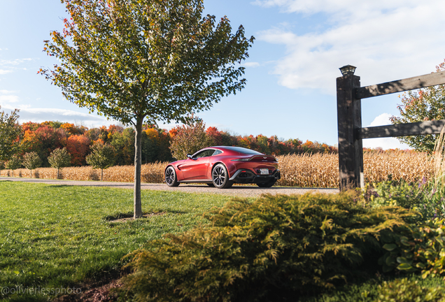 Aston Martin V8 Vantage 2018