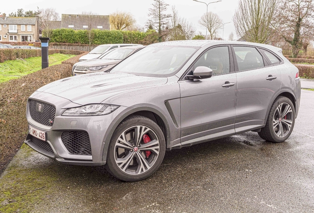 Jaguar F-PACE SVR