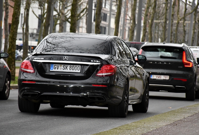 Mercedes-AMG E 63 S W213