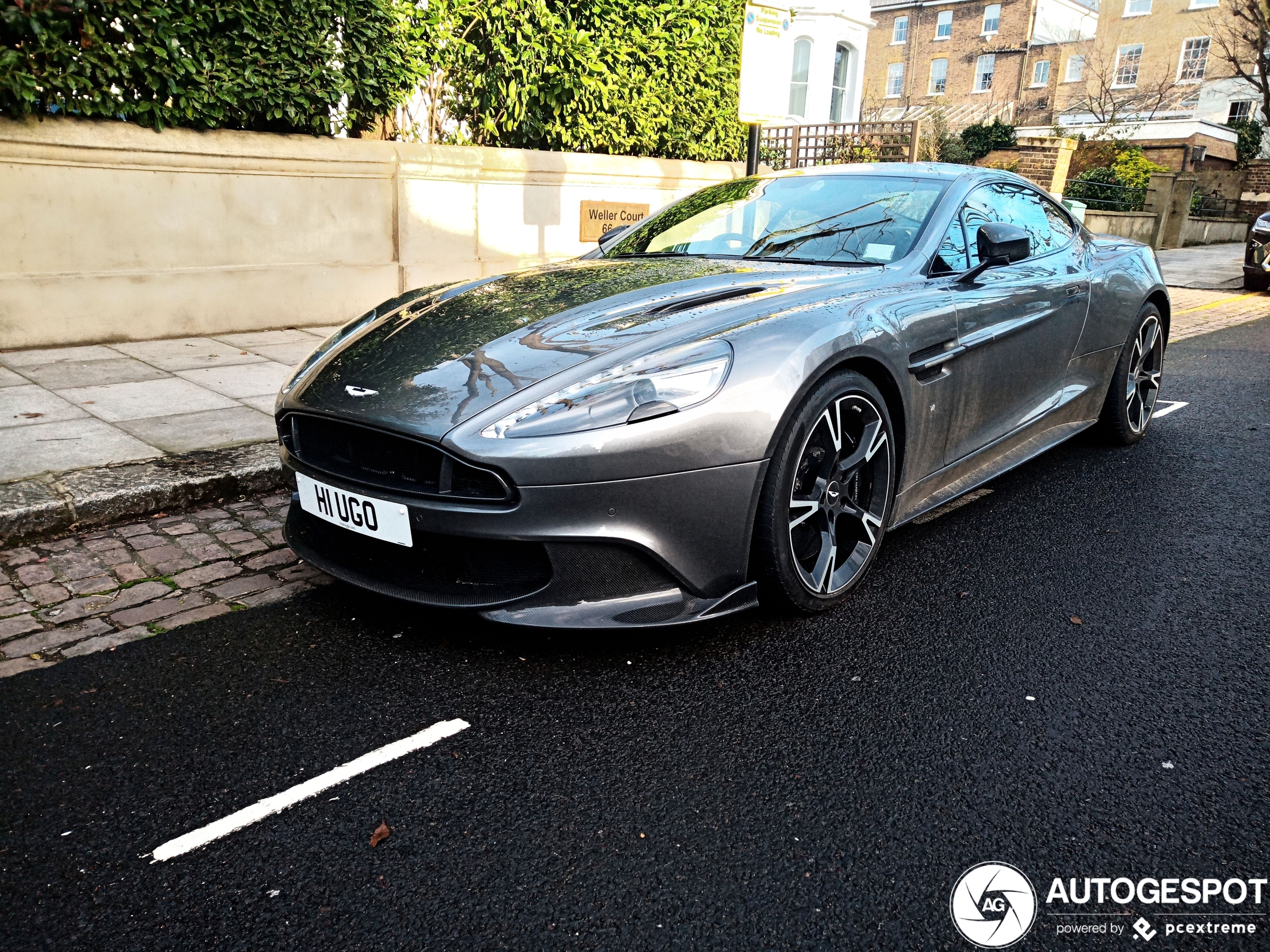 Aston Martin Vanquish S 2017