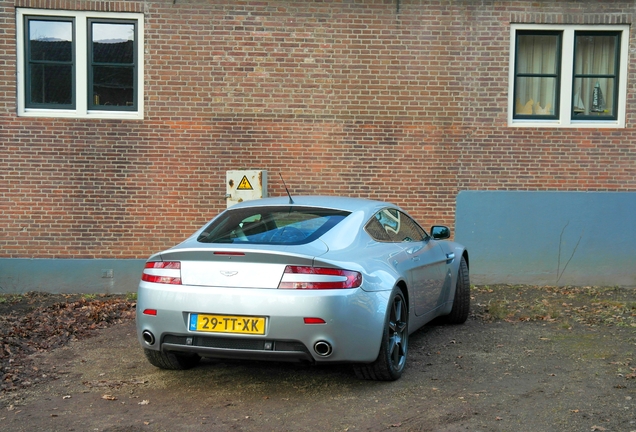 Aston Martin V8 Vantage